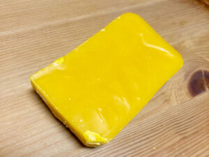 ニホンミツバチのミツロウ